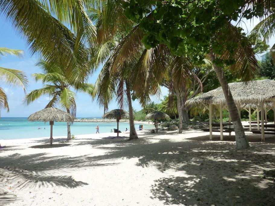 Studio Anse Des Rochers 4 Personnes Saint-Francois  Exteriör bild